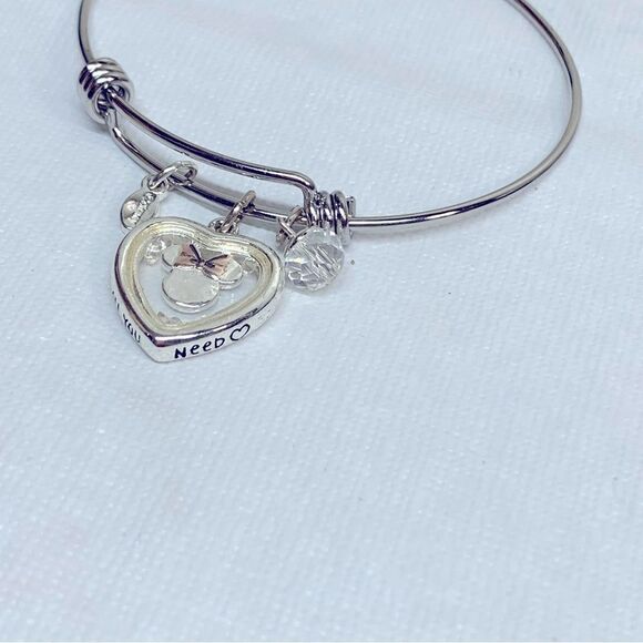 Disney Minnie Mouse Heart Bracelet All You Need is Love Silver Tone Dainty OSFA - Picture 3 of 5